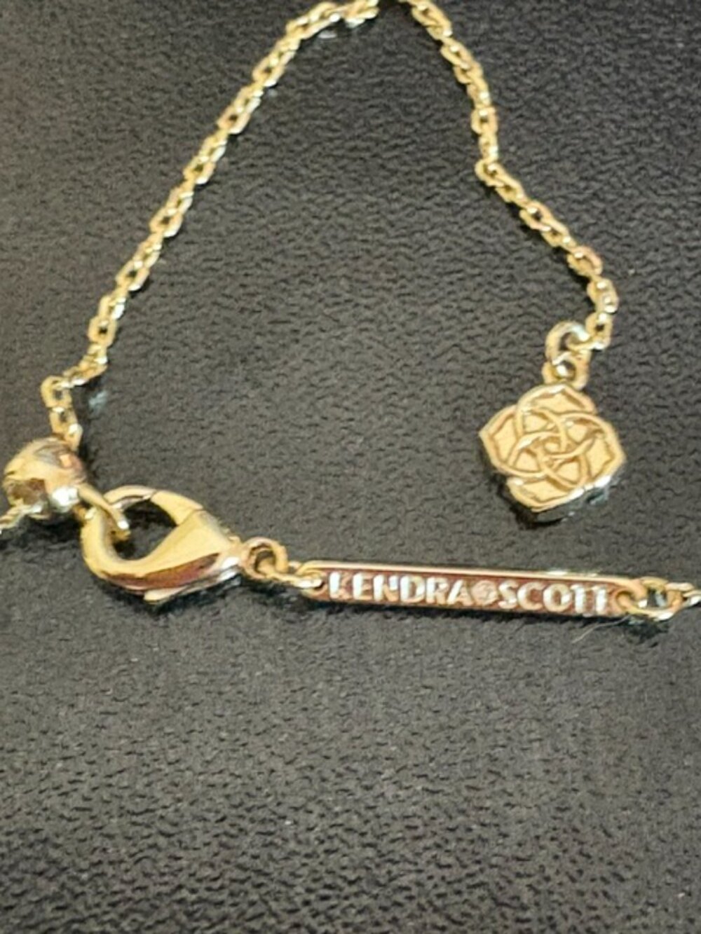 Kendra Scott (Baseball) Gold Short Pendant Necklace in Ivory Mother of Pearl - Picture 5 of 5